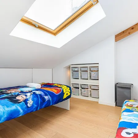 Guestready - Colourful Getaway Near Eiffel Tower פריז