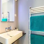 Guestready - Colourful Getaway Near Eiffel Tower Appartement *